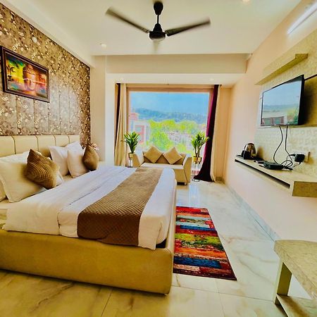Hotel Golden Temple View By La Casa, Amritsar #Top Rated #Most Awarded #Swimming Pool #Prime Location #Luxury Rooms #Parking #Rooftop Cafe Buitenkant foto