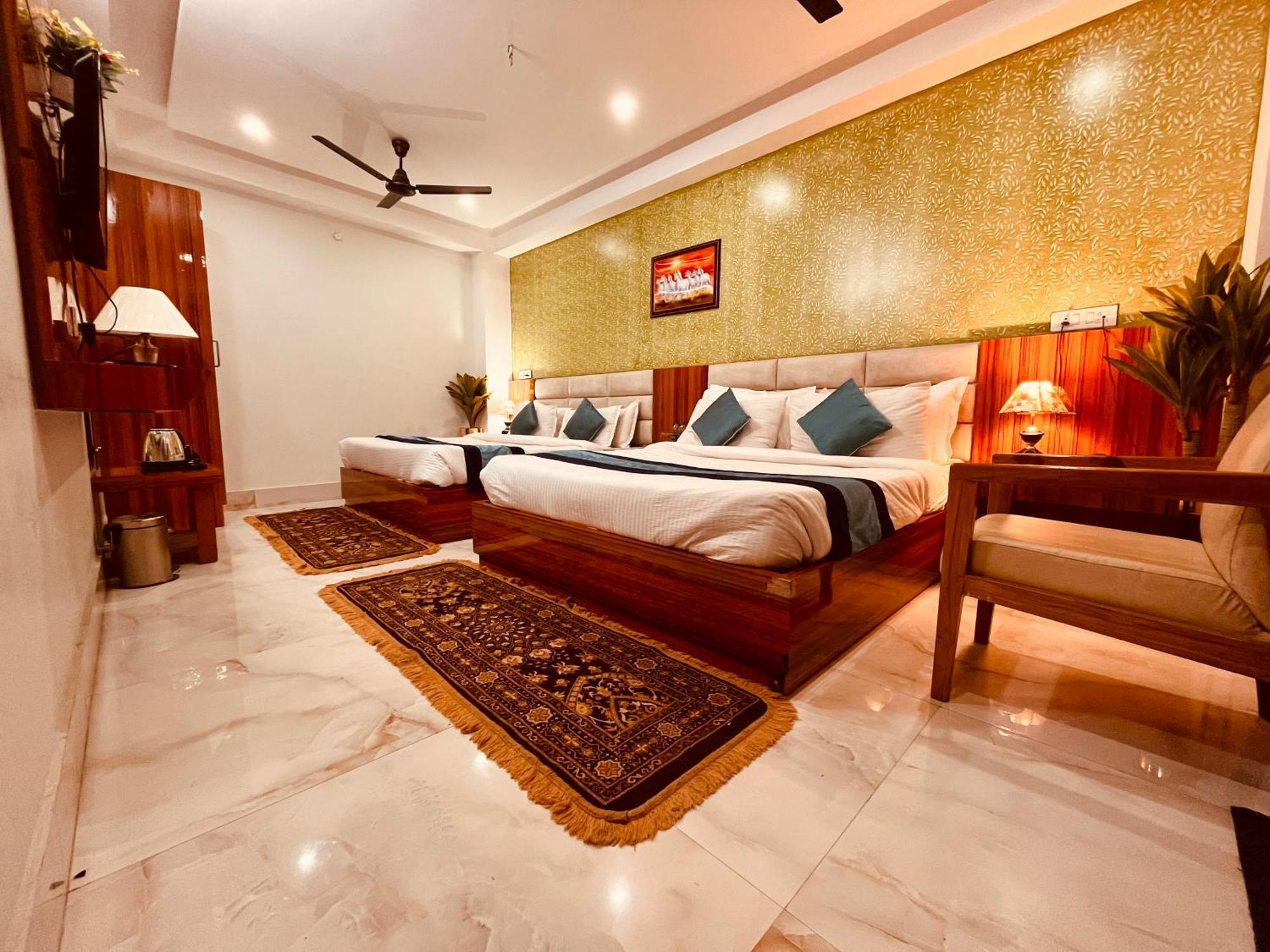 Hotel Golden Temple View By La Casa, Amritsar #Top Rated #Most Awarded #Swimming Pool #Prime Location #Luxury Rooms #Parking #Rooftop Cafe Buitenkant foto