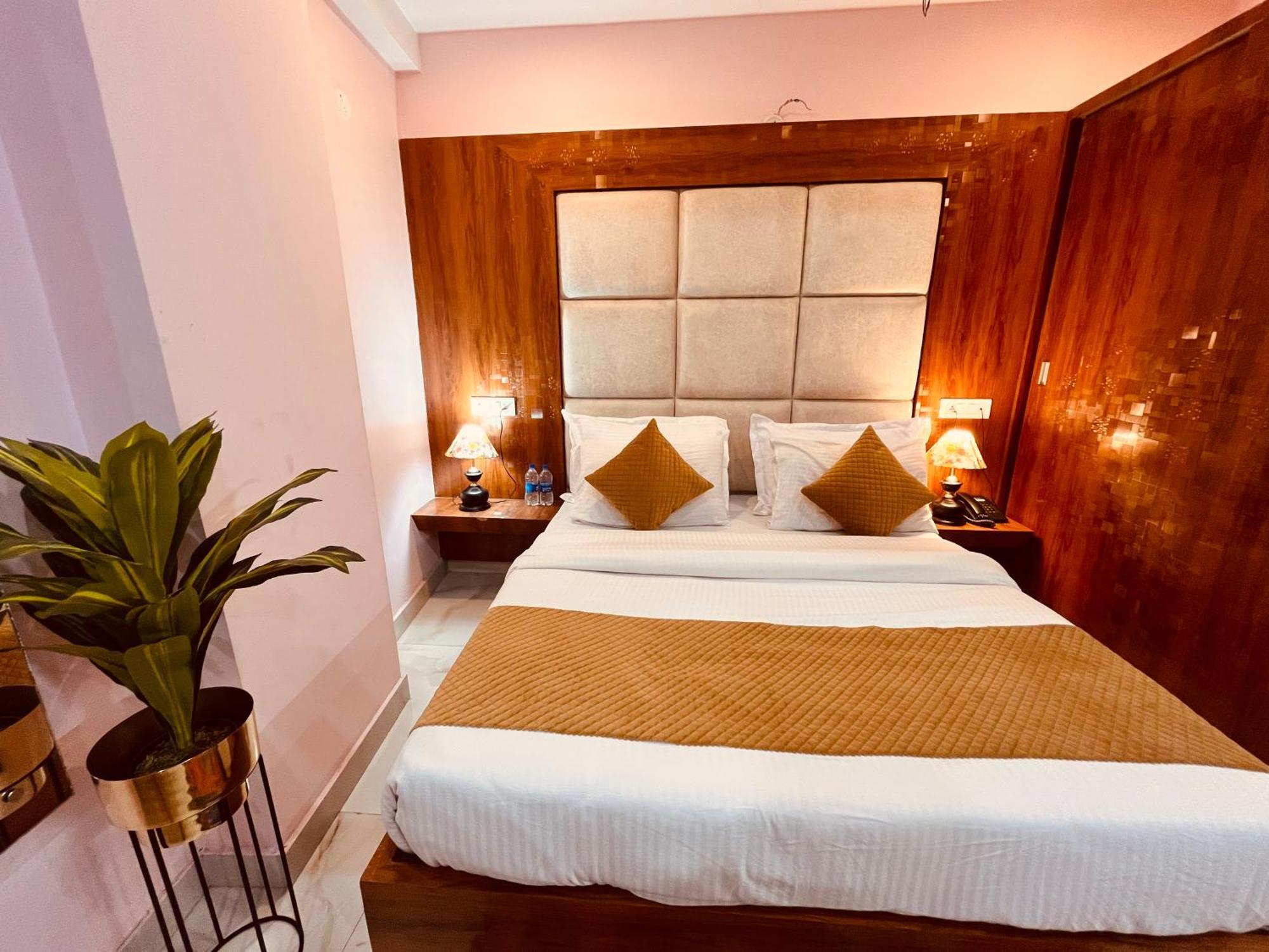 Hotel Golden Temple View By La Casa, Amritsar #Top Rated #Most Awarded #Swimming Pool #Prime Location #Luxury Rooms #Parking #Rooftop Cafe Buitenkant foto