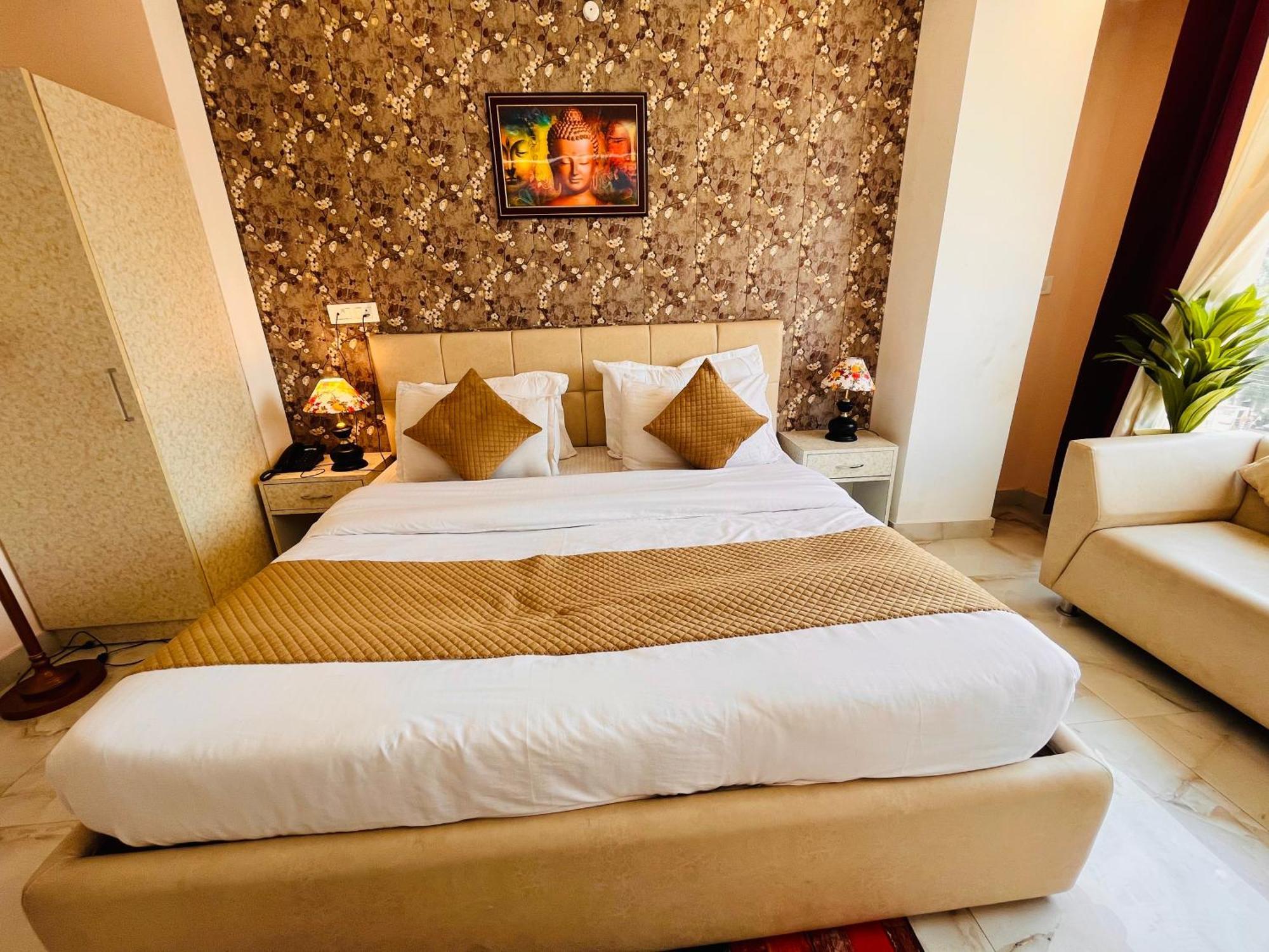 Hotel Golden Temple View By La Casa, Amritsar #Top Rated #Most Awarded #Swimming Pool #Prime Location #Luxury Rooms #Parking #Rooftop Cafe Buitenkant foto